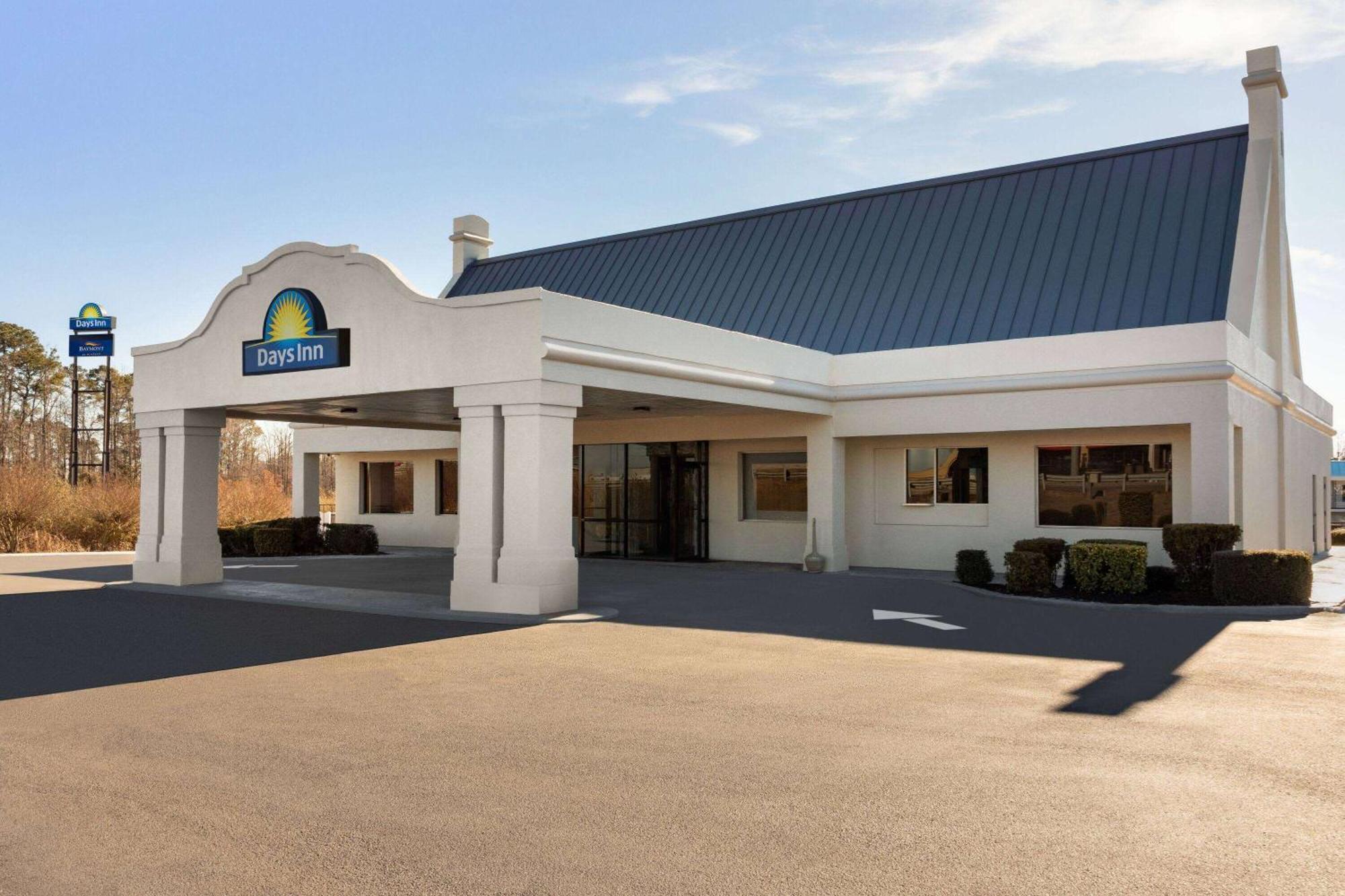 Days Inn By Wyndham Emporia Esterno foto